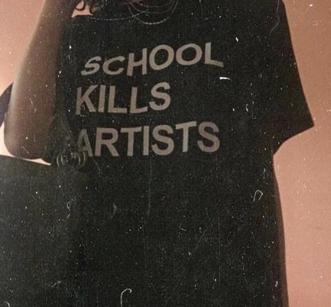 Aesthetic Fashion t-shirt in black with a white "School Kills Artists" description.
