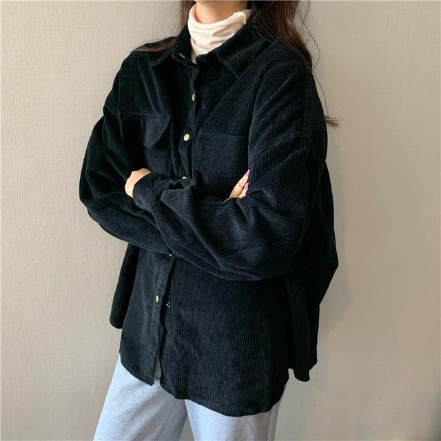 Our vintage style coat jacket comes in different colors and is the perfect outfit for your vintage aesthetic clothing look.