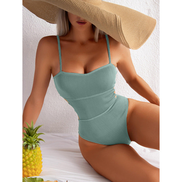 This one piecer Bikini is comfortable and stylish at the same time. It comes in different colors and sizes.