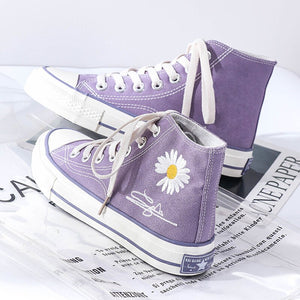 Aesthetic fashion Purple Lace Up Sneakers with Daisy Decor and low top in converse style